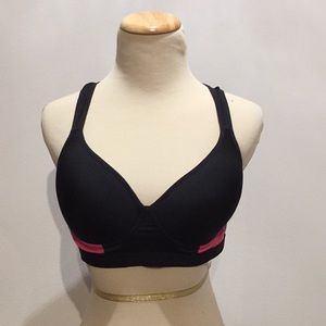 NWOT Simply Basics sports bra